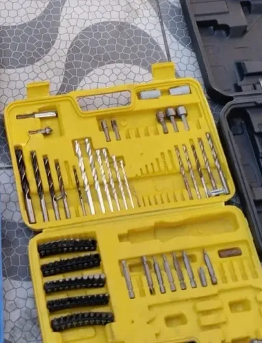 Estojo de brocas e bits