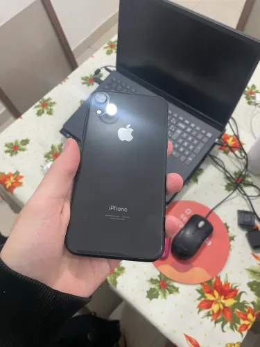 iphone XR 64gb