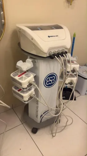 Criodermis - Aparelho de criolipólise de placas da Medical San