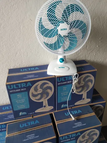 Ventilador de mesa novo