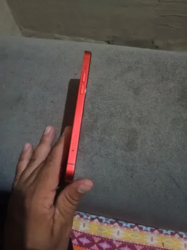 Troco iPhone 12 Red