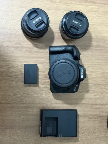 Canon R100 completa com 2 lentes 