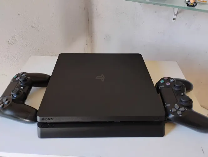 Ps4 slim