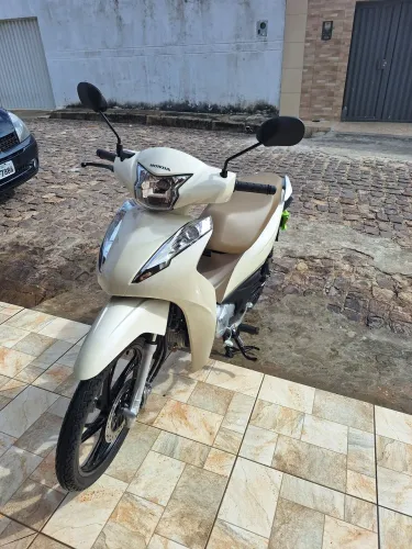 Biz 2024 única dona