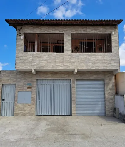 Vende-se casa