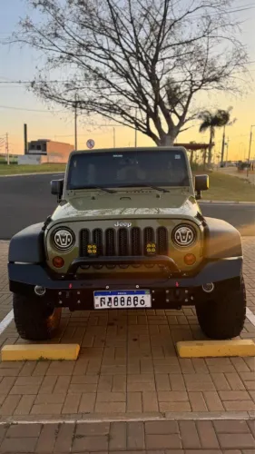 Jeep Wrangler Unlimited Sport 3.6 V6 284cv 4P 2013