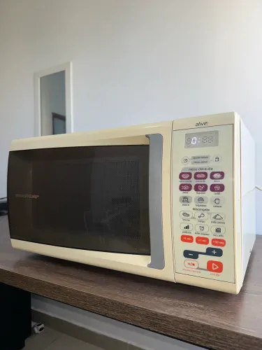 Micro-ondas Brastemp Ative! 30L 127V - Excelente Estado e Funcionando Perfeitamente