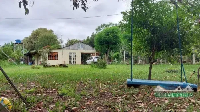 Velleda oferece fantástico sítio em condomínio fechado, Águas Claras, aceita troca