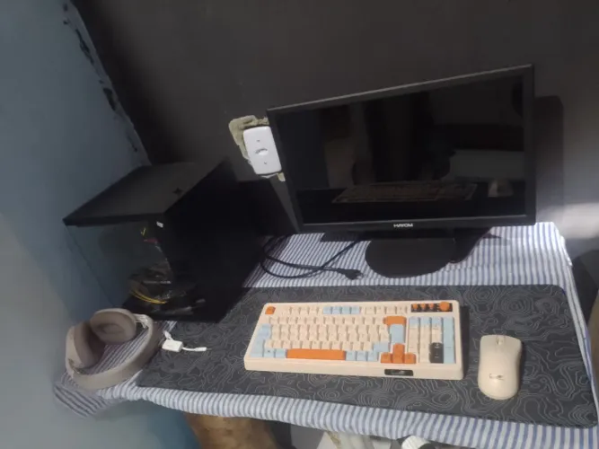 Troco em moto, ou vendo