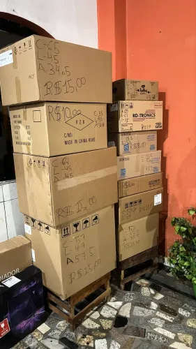 Caixa de papelão reforçada para mudança