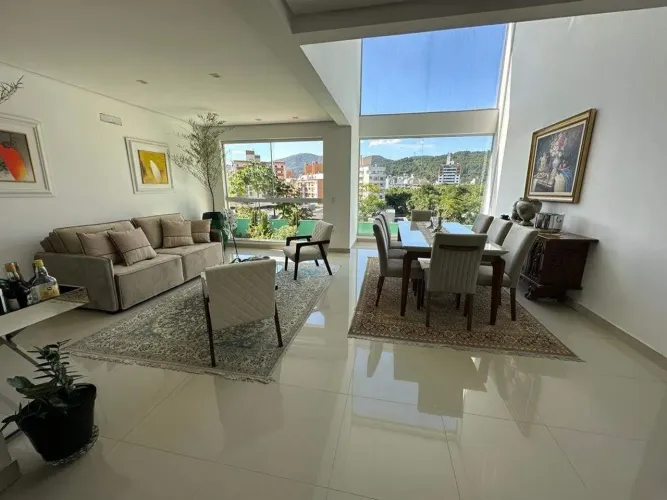 Casa à venda, 4 quartos, 4 suítes, 3 vagas, Corrego Grande - Florianópolis/SC