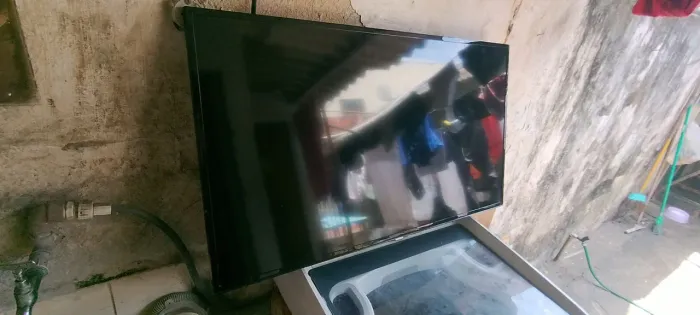 Tv Samsung 40 tela escura