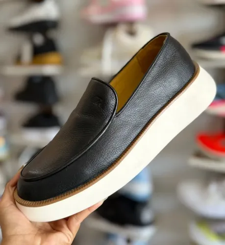 Sapatos sociais esporte fino para vcs que gosta de está sempre elegantes por onde vc for