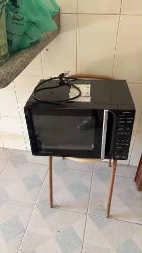2 Microondas seminovos
