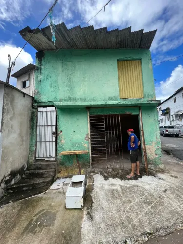 Depósito no Centro do Cabo na Zona