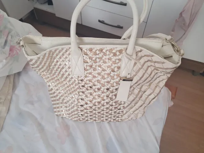Bolsa Arezzo