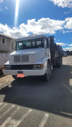 Mercedes 1618 ano 1995 - carroceria nova e motor com 150 mil km