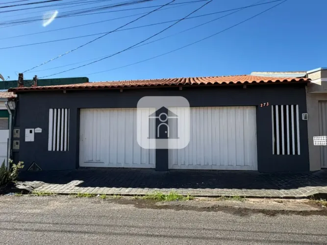 Casa para locação no bairro Pacaembu