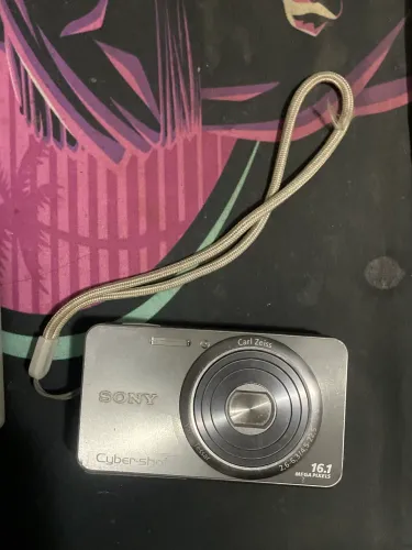 Sony Cybershot - 16.1MP