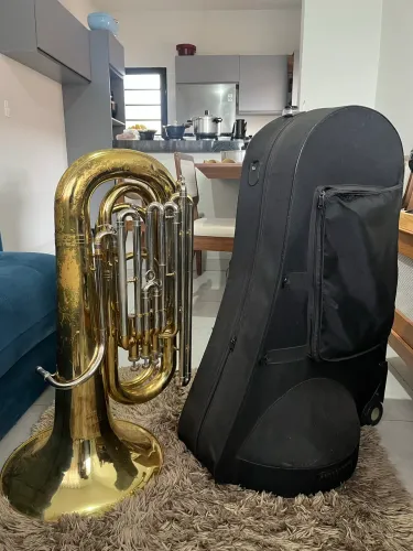 Tuba Hoyden 4 pistos compacta