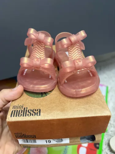 Mini Melissa barbie rosa perolada 19