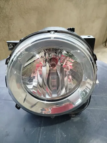 Farol do Jeep Renegade, lado esquerdo