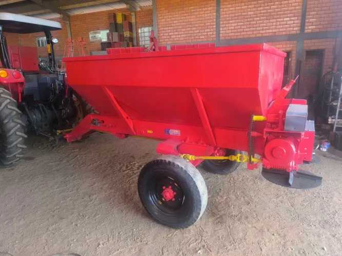Distribuidor de calcário, calcariadeira