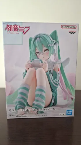 Figure Hatsune Miku Holiday Memories Game ORIGINAL