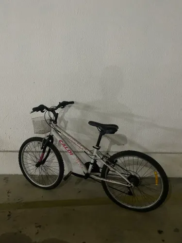 Bicicleta Caloi aro 24