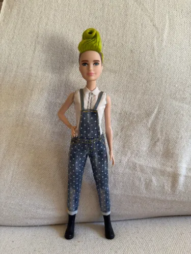Barbie fashionista
