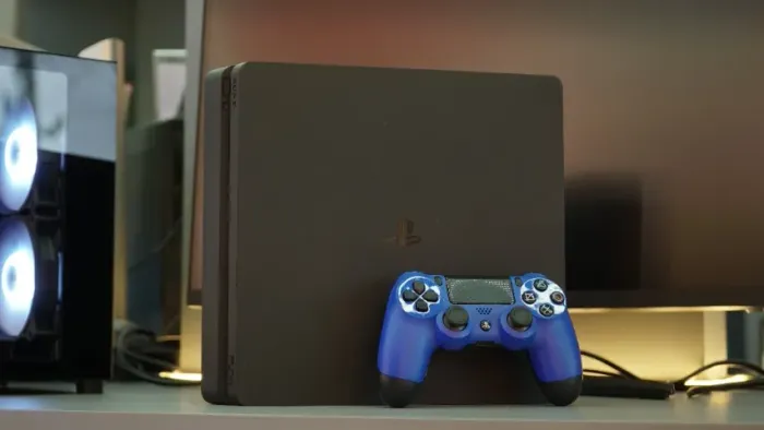 Console PlayStation 4 Slim 500GB- 21x no cartão- Loja Física!