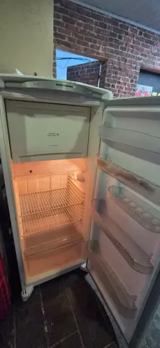Geladeira frost free