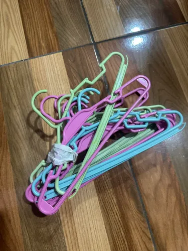 13 Cabides infantil plástico