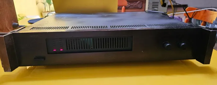 Amplificador NASHVILLE NA2200 