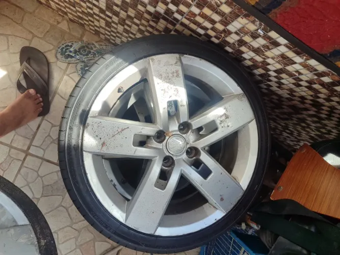 Rodas + pneus aro 17