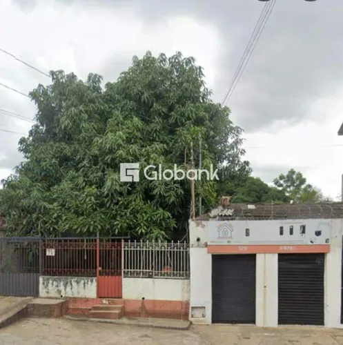 Casa com barracão e dois pontos comerciais à venda nio Santo Expedito