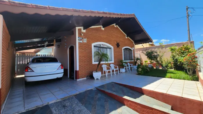Casa à venda em Peruíbe/SP