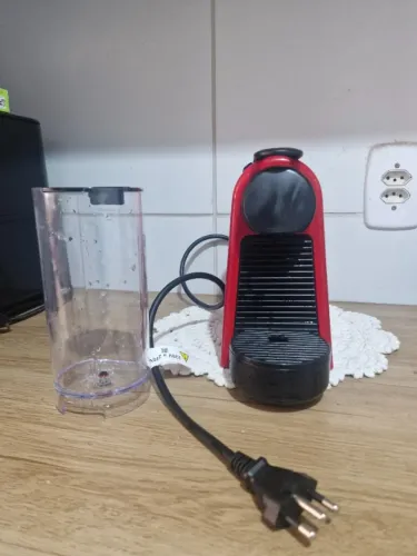 Cafeteira elétrica nessexpresso 