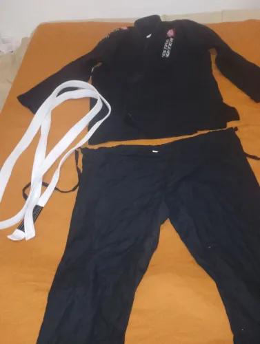 Kimono Mestre Fighter A4 preto (Novo)
