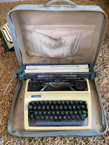 Máquina de Escrever Relíquia