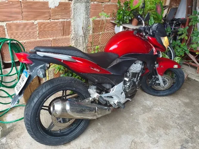 MOTO CB300 2010