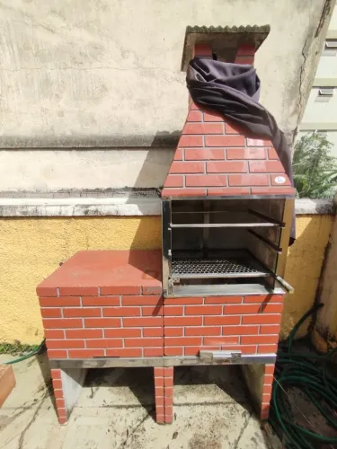Churrasqueira Modelo Tipo Tijolinho + Bancada