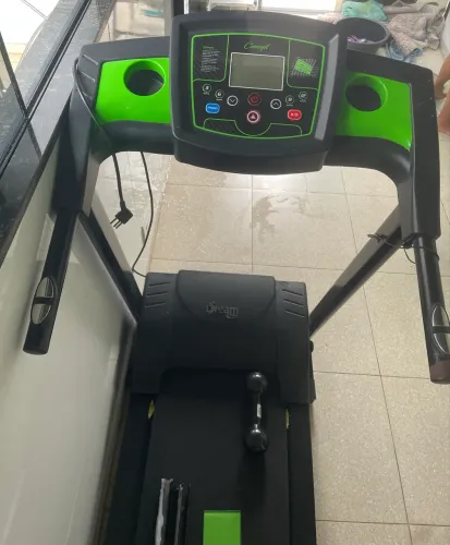 Vendo Esteira eletrônica Dream Fitness Concept