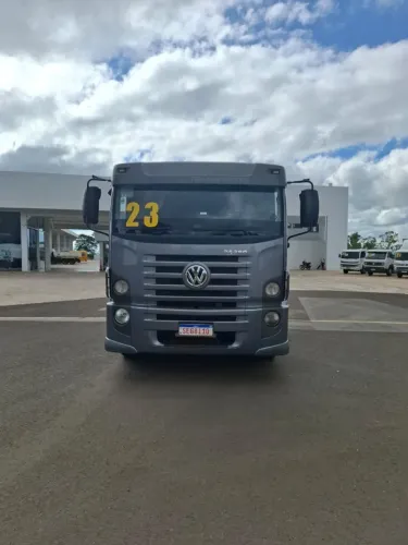 VW/24.280 CRM 8X2