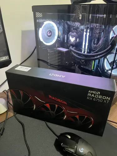 RX 6750 XT 12GB Founders Edition