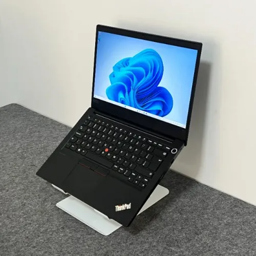 Notebook Lenovo ThinkPad, i5 de 10th, 8gb de RAM, 256gb de SSD e Tela de 14?