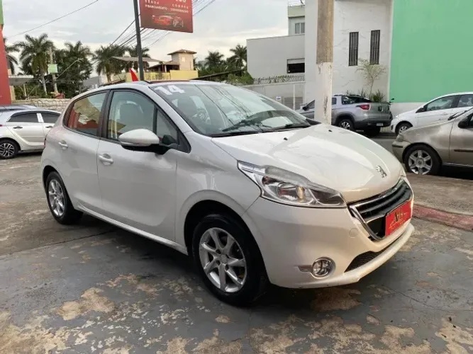 Peugeot 208 Allure 1.5 Flex 8V 5P 2014