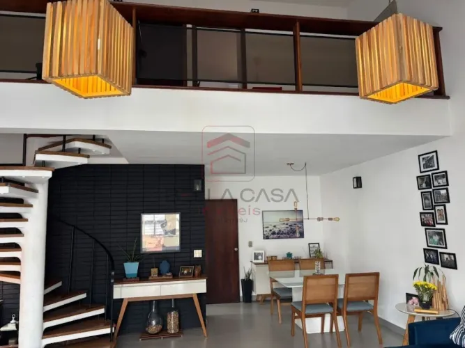 Sobrado à venda na Mooca - 250m2- 3 dormitórios - 1 suíte - 2 vagas de garagem
