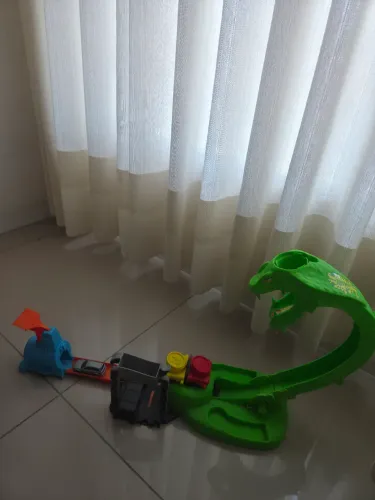 Pista hot wheels City toxic creatures