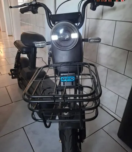 Scooter elétrica